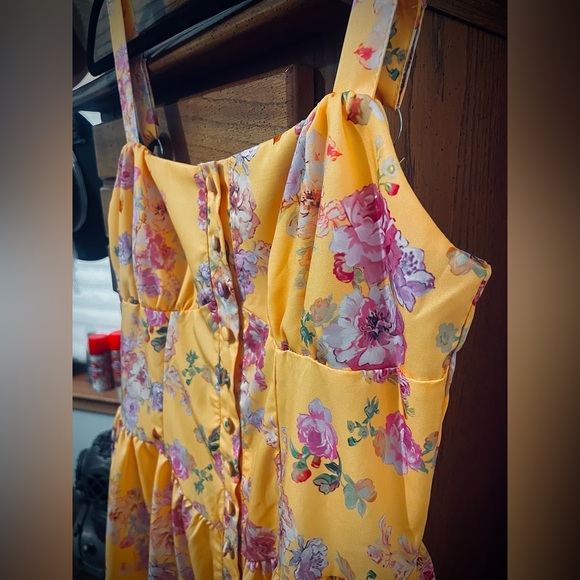 DONATED! Yellow Bustier Roses Dress / SUNDRESS - Picture 2 of 8